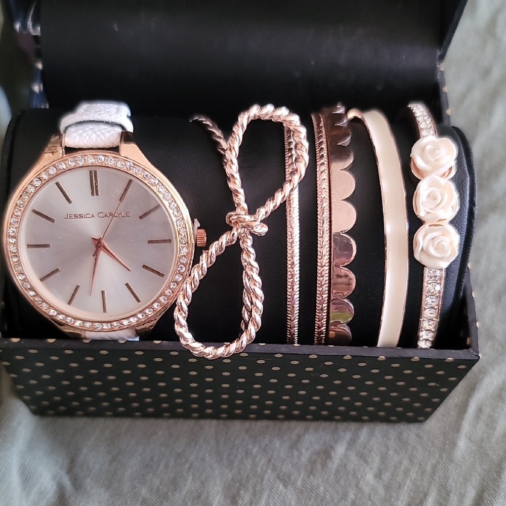 Jessica Carlyle Rose Gold Watch and Bracelet Set NWT